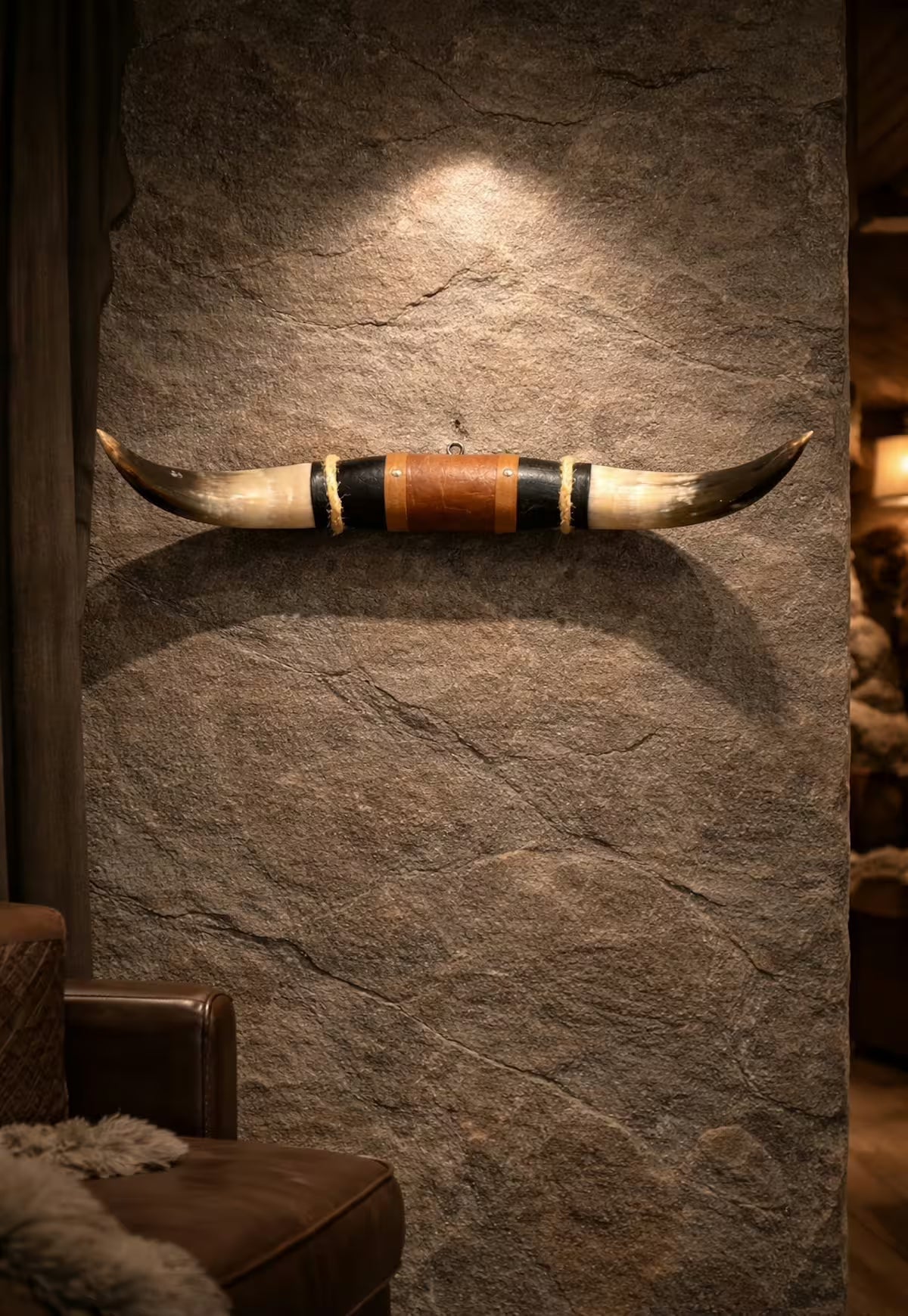Bull Horn Wall Object Model 11 – Natural Horn Unique Piece with Leather-Wood Mount