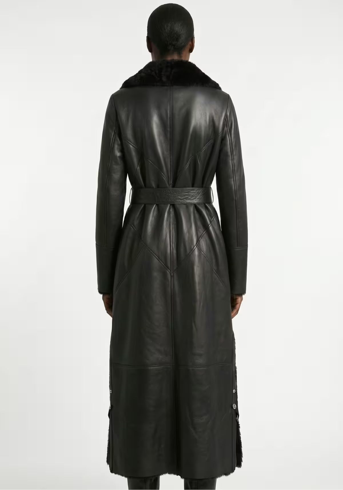 Exklusiver Shearling Wendemantel Schwarz – Abnehmbarer Curly-Fellkragen